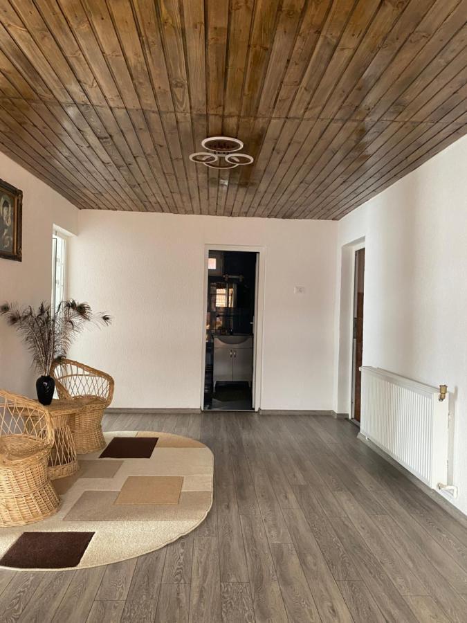 Casa Blendea Daniela Hotel คือร์ตีโชอารา ภายนอก รูปภาพ